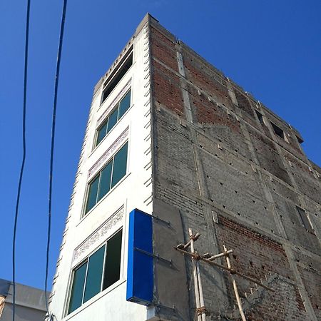 Hotel Trupti Residency Пурі Екстер'єр фото